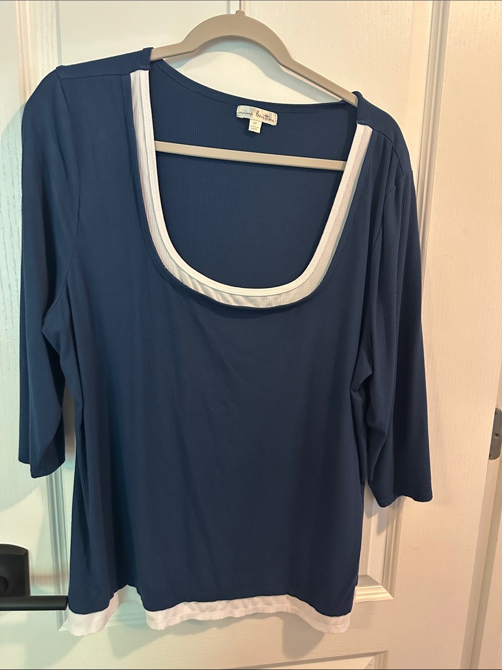 nine britton Navy Scoop-Neck Long Sleeve Top with White Trim